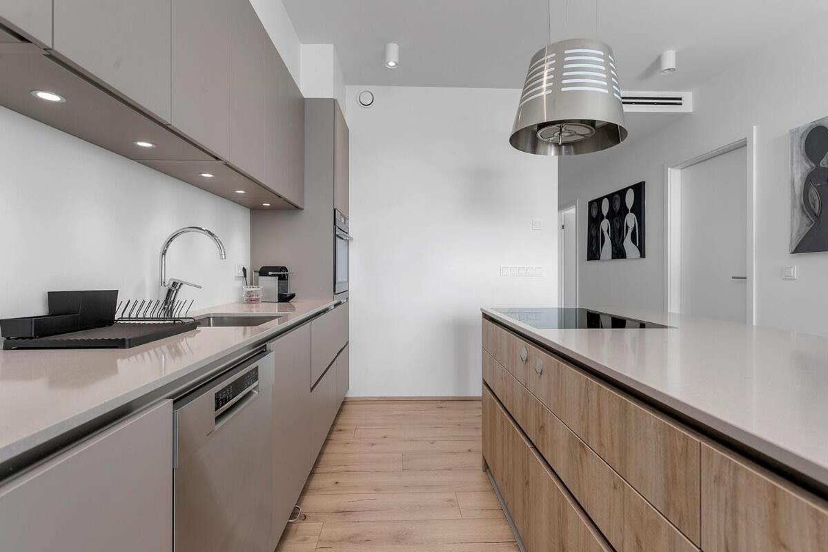 Spacious Luxury 3Br Apartment With 2 Bathrooms 1003 레이캬비크 외부 사진